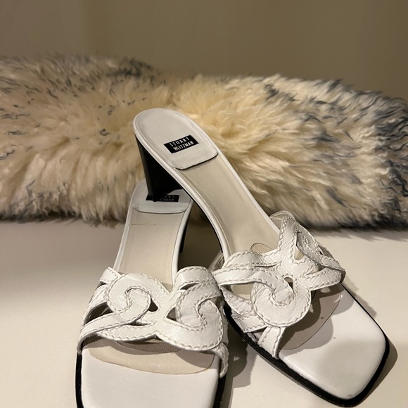 Stuart Wietzman White Leather with Black Heeled Slip On  Sandals Size 8.5 - Picture 3 of 11